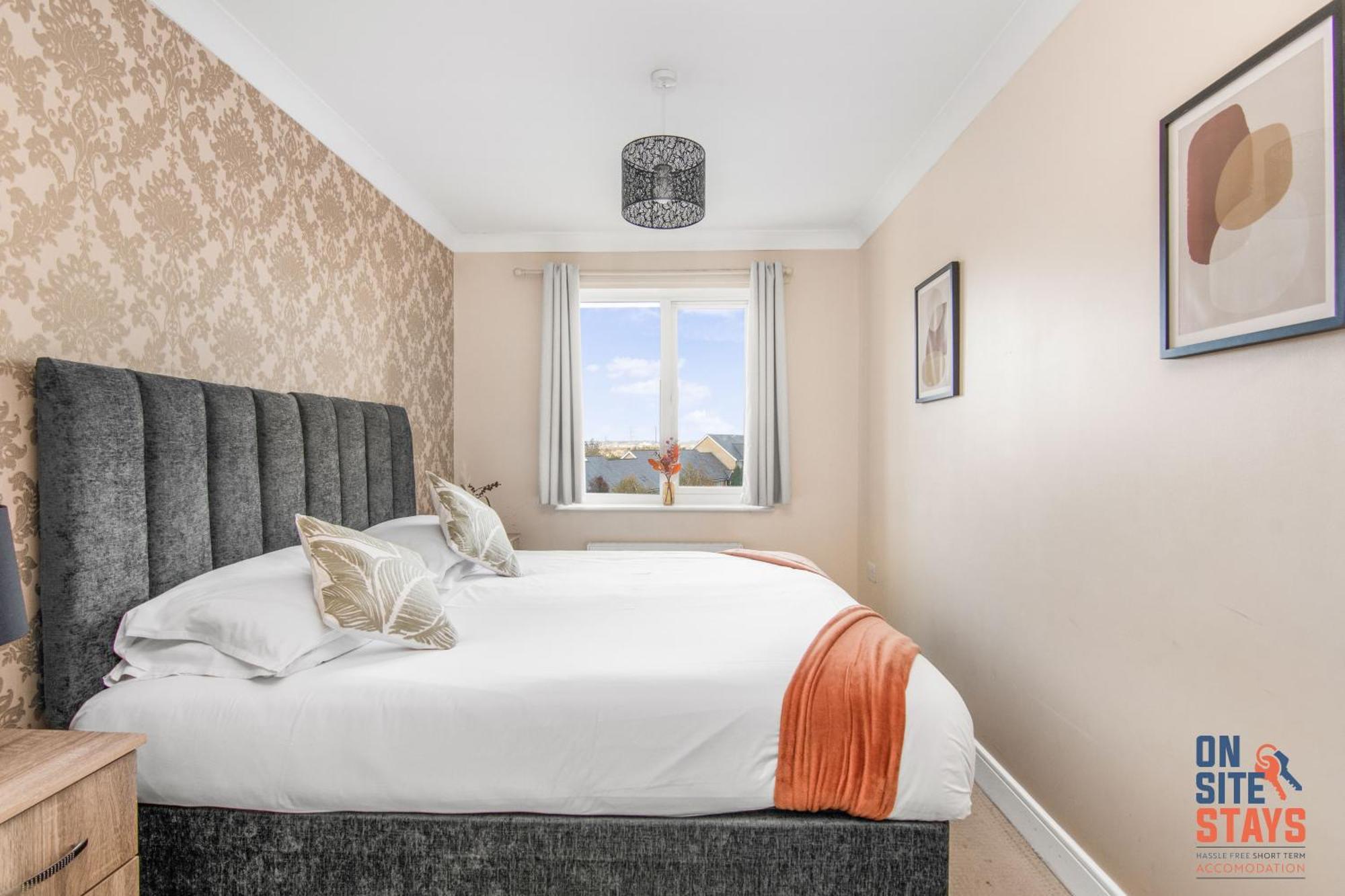 Onsitestays - Cosy 2-Bedroom Apartment With Free Parking, Wi-Fi & London Links Northfleet Buitenkant foto