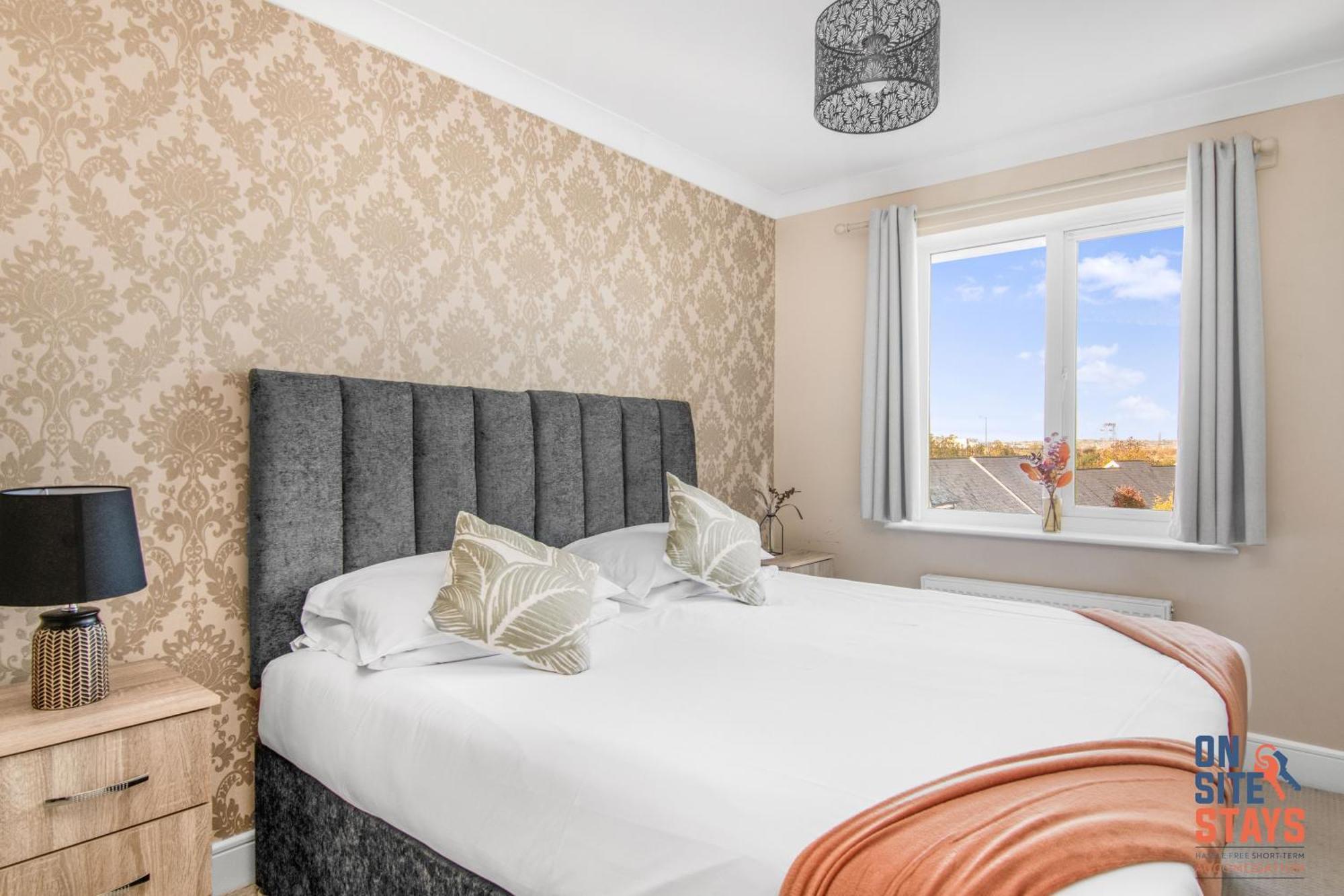 Onsitestays - Cosy 2-Bedroom Apartment With Free Parking, Wi-Fi & London Links Northfleet Buitenkant foto